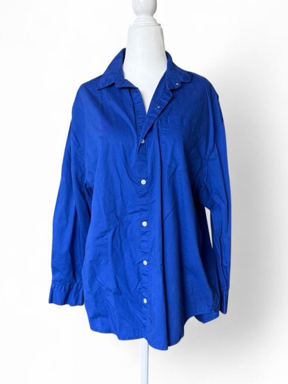 Classic Button-Front Women's Shirt - Royal Blue